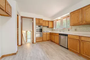 14322 McCarthy Rd, Lemont, IL 60439 - Photo 9