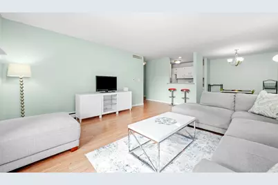 1926 Prairie Square #210B, Schaumburg, IL 60173 - Photo 3