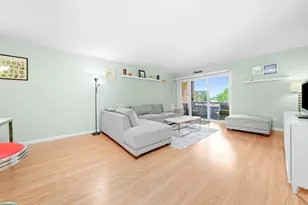 1926 Prairie Square, Schaumburg, IL 60173 - Photo 7