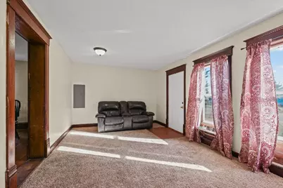 110 W Warren Street, Saint John, IL 61873 - Photo 5