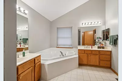 14355 Spring Meadow Court, Libertyville, IL 60048 - Photo 29