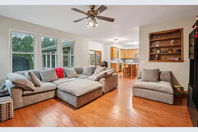 14355 Spring Meadow Court, Libertyville, IL 60048 - Photo 13