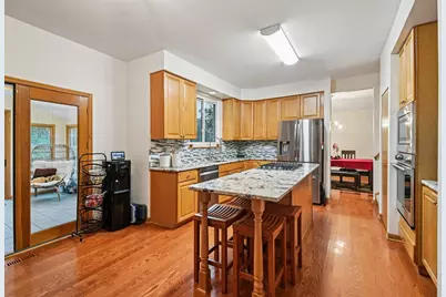 14355 Spring Meadow Court, Libertyville, IL 60048 - Photo 9