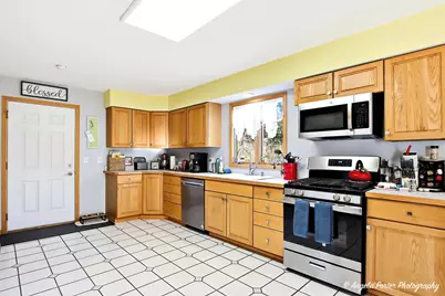 23209 Cals Court, Harvard, IL 60033 - Photo 11