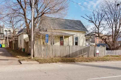 109 W Mulberry Street, Bloomington, IL 61701 - Photo 5