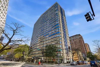 2930 N Sheridan Road #302, Chicago, IL 60657 - Photo 1