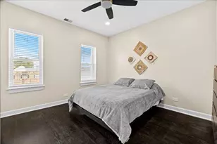 2338 W 18th Pl, Chicago, IL 60608 - Photo 9