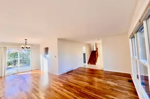 2112 N Kennicott Dr, Arlington Heights, IL 60004 - Photo 3