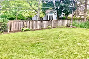 2112 N Kennicott Dr, Arlington Heights, IL 60004 - Photo 17