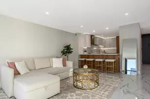 1030 N State St, Chicago, IL 60610 - Photo 11