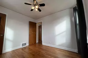 8350 S Lafayette Ave, Chicago, IL 60620 - Photo 15