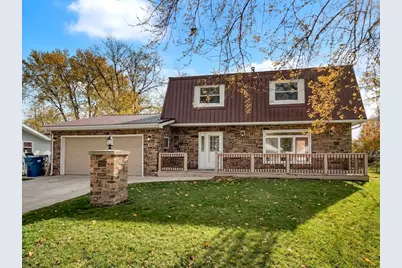 9 Hilltop Drive, Bourbonnais, IL 60914 - Photo 1