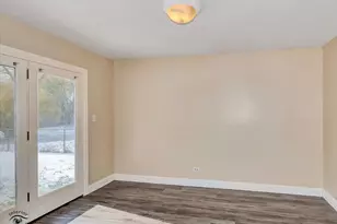 9 Hilltop Dr, Bourbonnais, IL 60914 - Photo 5