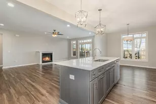 2114 Kingtree Dr, Morris, IL 60450 - Photo 7