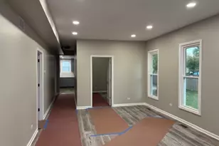 456 Franklin Blvd, Elgin, IL 60120 - Photo 11