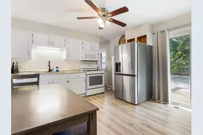 420 Berkshire Avenue, Romeoville, IL 60446 - Photo 7