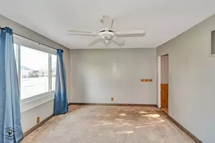 1071 E Broadway St, Bradley, IL 60915 - Photo 5