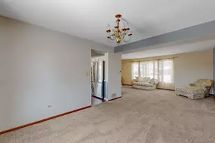 13618 Overland Trail, Orland Park, IL 60467 - Photo 7