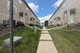 183 N East River Rd, Des Plaines, IL 60016 - Photo 19