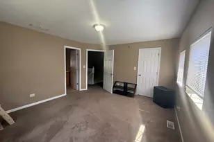 183 N East River Rd, Des Plaines, IL 60016 - Photo 13