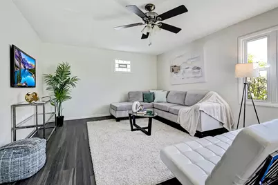 3618 Peach Grove Lane, Hazel Crest, IL 60429 - Photo 3