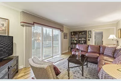 2407 N Hickory Lane, Arlington Heights, IL 60004 - Photo 7