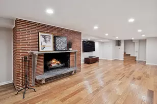 295 Ardmore Rd, Des Plaines, IL 60016 - Photo 17