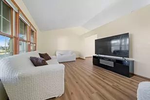 6618 Deer Isle Dr, Cherry Valley, IL 61016 - Photo 9