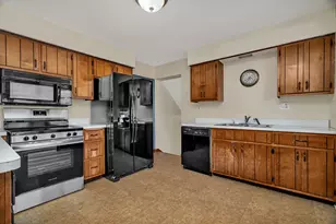 24055 S Lakeview Dr, Minooka, IL 60447 - Photo 11