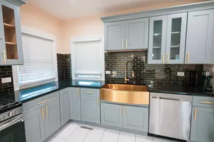 7916 McVicker Ave, Burbank, IL 60459 - Photo 5