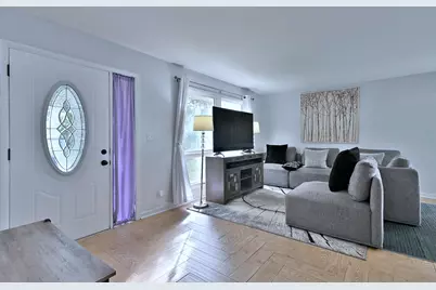 658 Claridge Circle, Hoffman Estates, IL 60169 - Photo 9