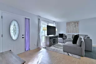 658 Claridge Cir, Hoffman Estates, IL 60169 - Photo 21