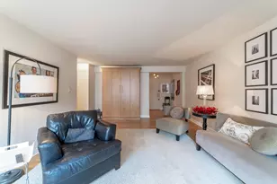 1340 N Dearborn St, Chicago, IL 60610 - Photo 11