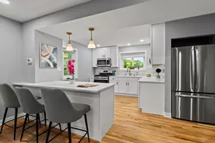 7249 N Campbell Ave, Chicago, IL 60645 - Photo 5