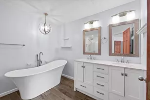 610 Sherwood Dr, Saint John, IL 61873 - Photo 17