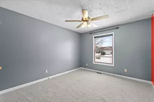 610 Sherwood Dr, Saint John, IL 61873 - Photo 21