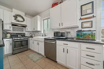 908 S Arlington Drive, Round Lake, IL 60073 - Photo 7