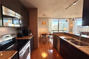 222 N Columbus Dr, Chicago, IL 60601 - Photo 5