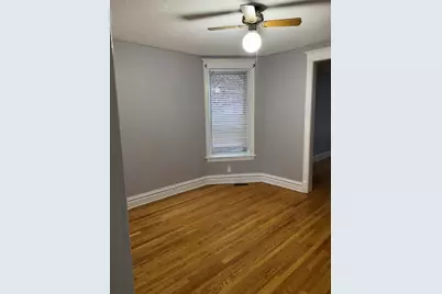 1752 E 72nd Place #1, Chicago, IL 60649 - Photo 3