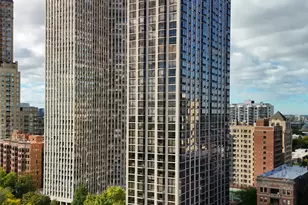 2650 N Lakeview Ave, Chicago, IL 60614 - Photo 1