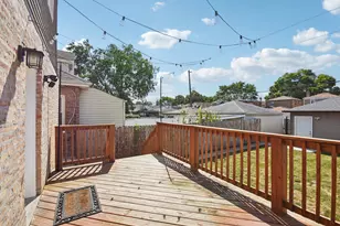 3036 N Long Ave, Chicago, IL 60641 - Photo 31