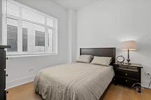 195 N Addison Ave, Elmhurst, IL 60126 - Photo 17