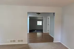 10 Briar Ln, Geneva, IL 60134 - Photo 5