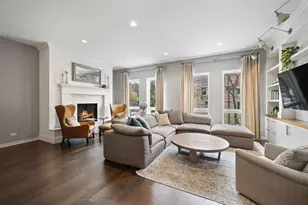 232 E 18th St, Chicago, IL 60616 - Photo 3