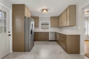 807 S Hamilton St, Monticello, IL 61856 - Photo 15