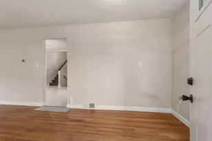 807 S Hamilton St, Monticello, IL 61856 - Photo 9