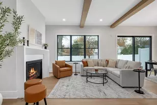 104 N Evergreen Ave, Elmhurst, IL 60126 - Photo 3