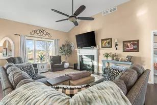 7236 W Ridge Ln, Cherry Valley, IL 61016 - Photo 5