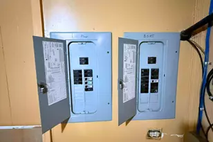 2038 W 70th Pl, Chicago, IL 60636 - Photo 7