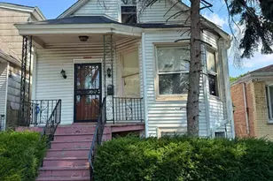 2038 W 70th Pl, Chicago, IL 60636 - Photo 1